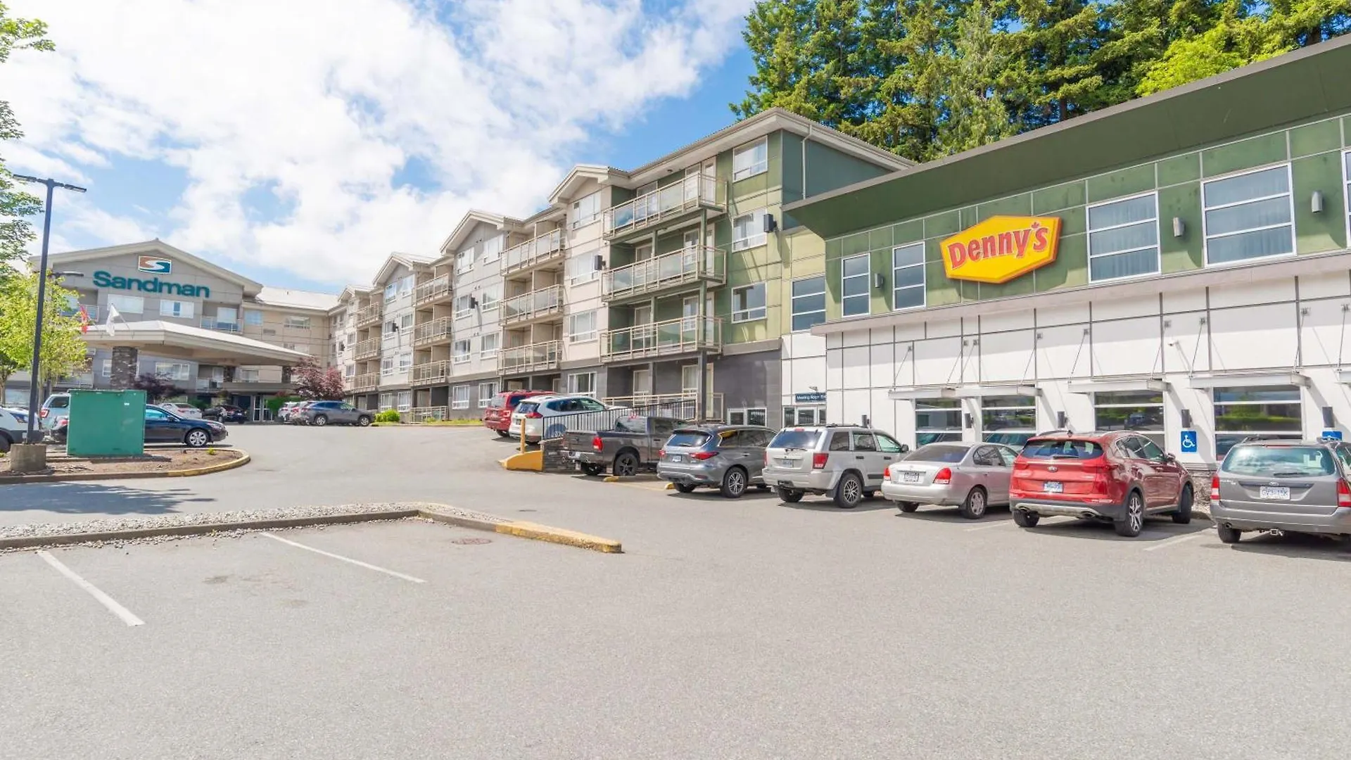 Sandman Hotel And Suites Abbotsford 3*,  Canada