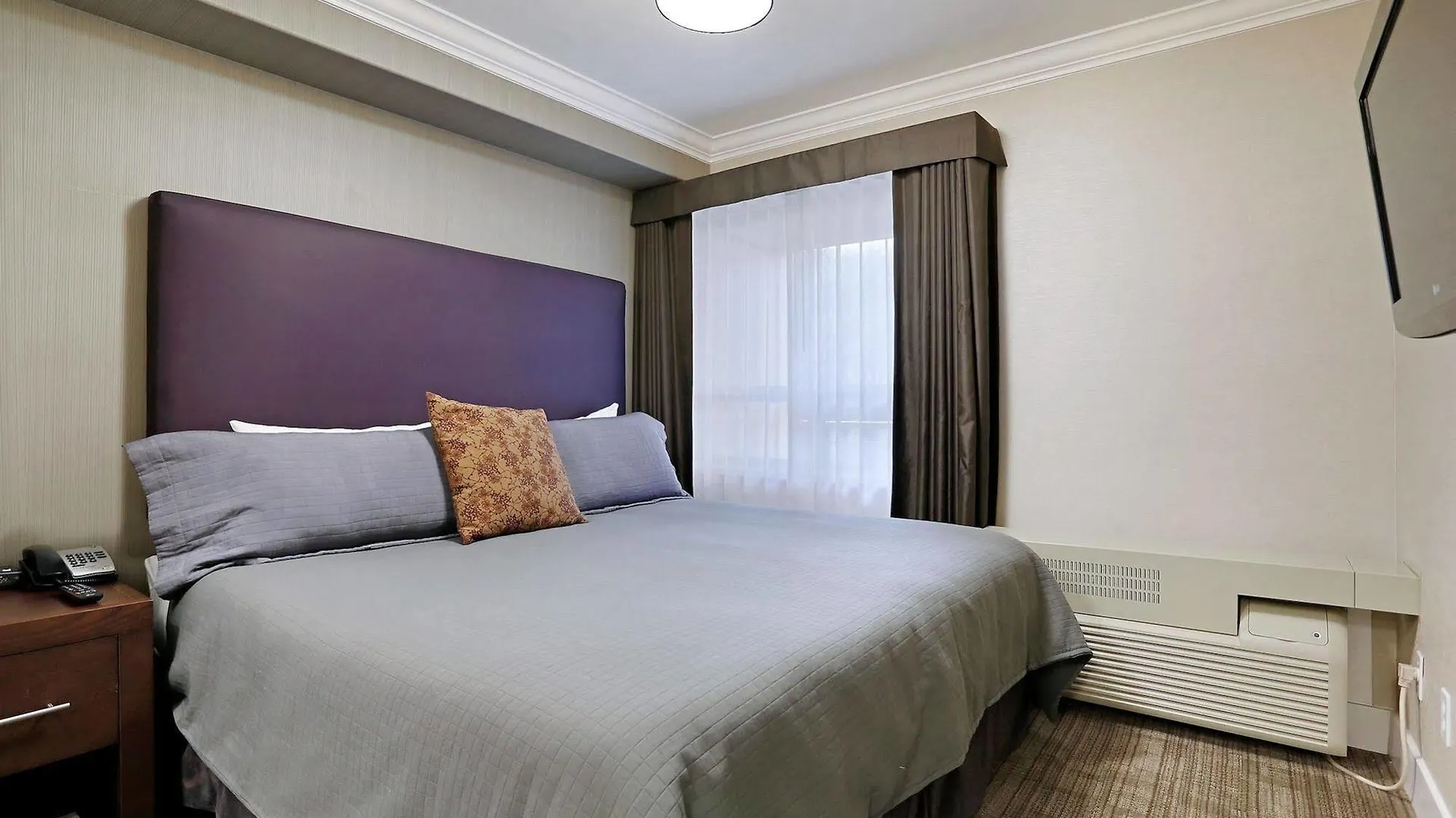Sandman Hotel And Suites Abbotsford 3*,