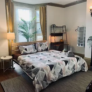 250 Charming Studio A3, Downtown Apartment Halifax